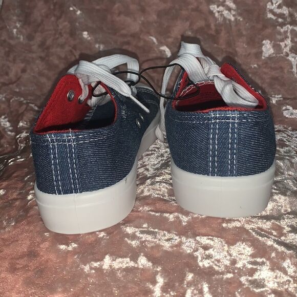 Jean Canvas Unisex Chuck Sneakers - Picture 5 of 8